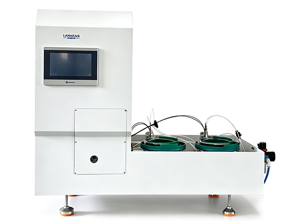 Center pin riveting machine