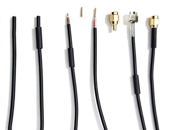 RF antenna and telecom connector